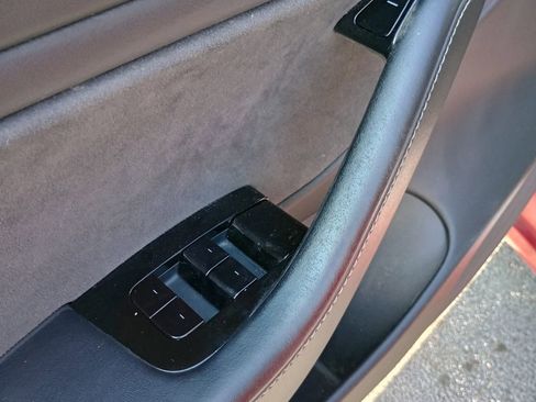 Used 2018 Tesla Model 3 Long Range image 11