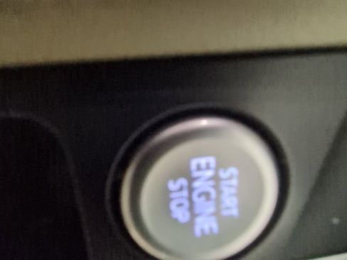 Used 2022 Volkswagen Atlas SE image 17