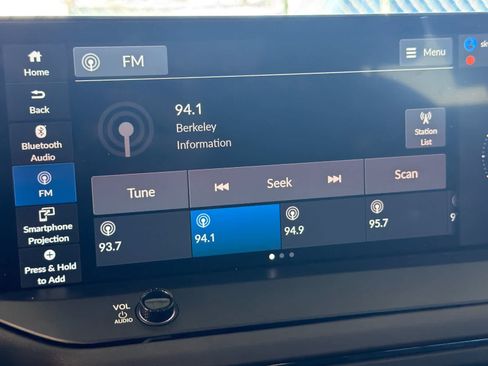 Used 2023 Honda Accord EX-L image 18