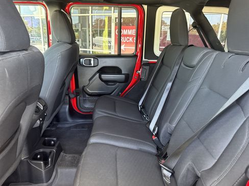 Used 2022 Jeep Wrangler Unlimited Sport AWD/4WD image 29