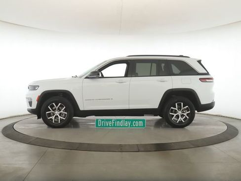 Used 2025 Jeep Grand Cherokee Limited image 9