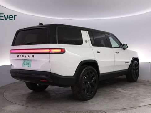 Used 2025 Rivian R1S Adventure AWD/4WD image 3