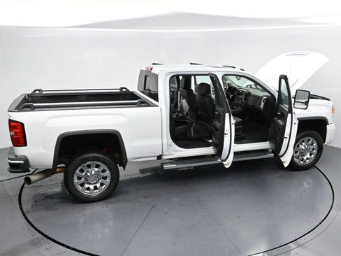 Used 2019 GMC Sierra 2500 Denali w/ Duramax Plus Package AWD/4WD image 39