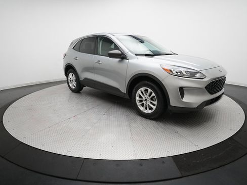 Used 2022 Ford Escape SE w/ Cold Weather Package image 13