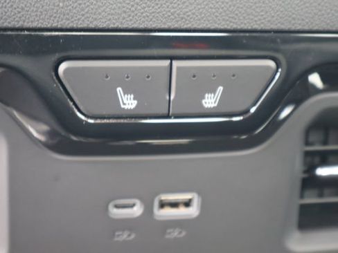 New 2026 GMC Sierra 1500 AT4X AWD/4WD image 17