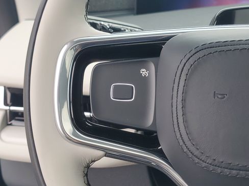 New 2026 Lincoln Navigator Reserve image 17