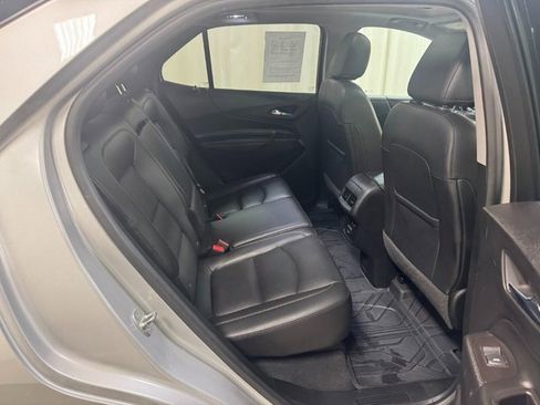 Used 2020 Chevrolet Equinox Premier image 23