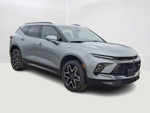 Used 2024 Chevrolet Blazer RS w/ Driver Confidence II Package image 4