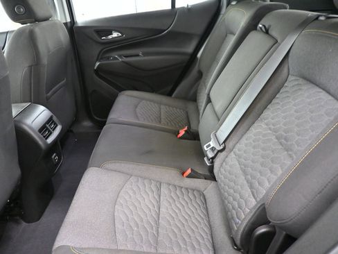 Used 2019 Chevrolet Equinox LT image 10