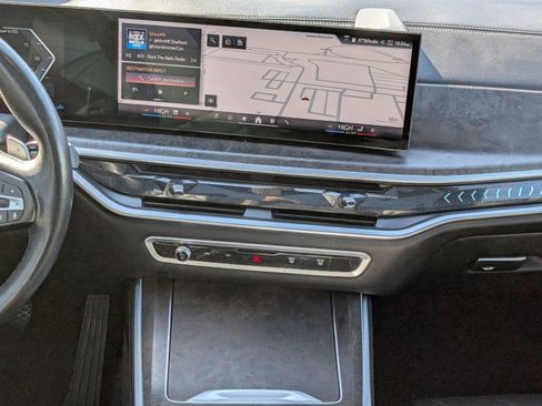 Used 2024 BMW X5 sDrive40i w/ Premium Package image 28