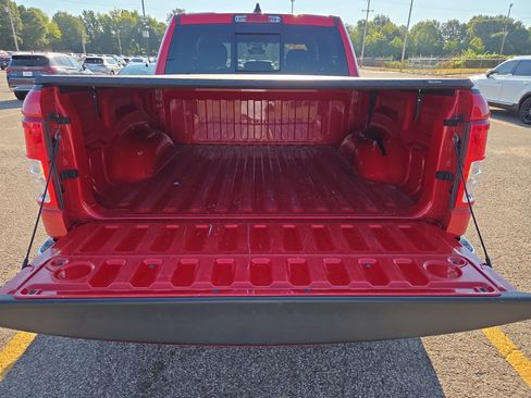 Used 2021 RAM 1500 Big Horn AWD/4WD image 9