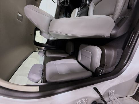 Used 2022 Chevrolet Colorado W/T w/ WT Convenience Package image 25