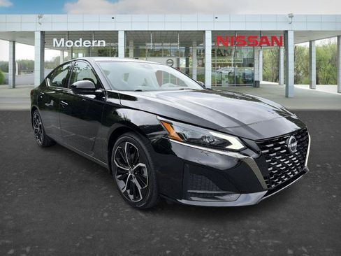 Certified 2024 Nissan Altima 2.5 SR FWD image 7