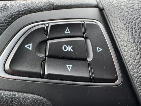 Used 2019 Ford Escape SE image 16