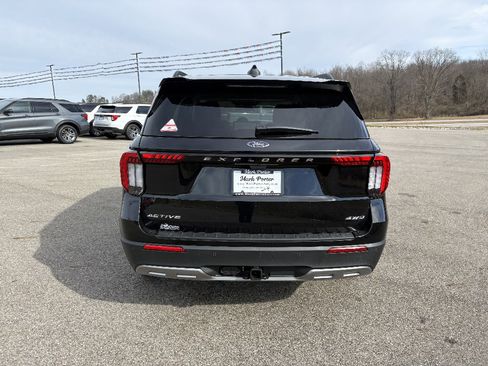 New 2026 Ford Explorer Active w/ Active Comfort Package image 4