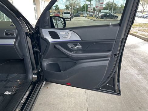 Used 2024 Mercedes-Benz GLE 450e 4MATIC image 25