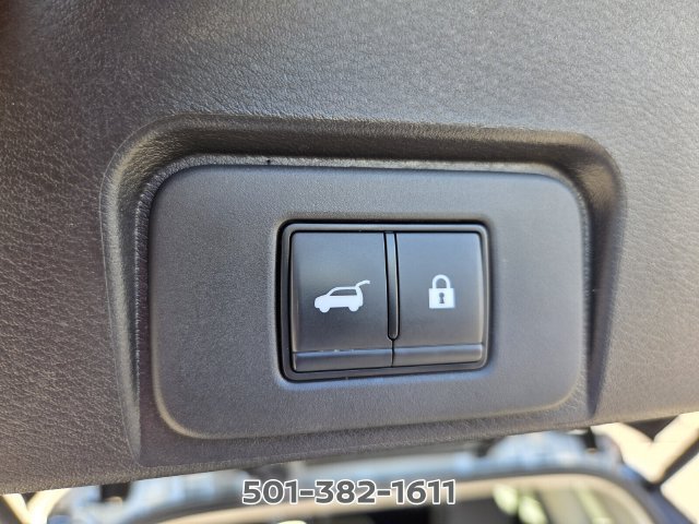 Certified 2025 Nissan Rogue SL FWD image 18