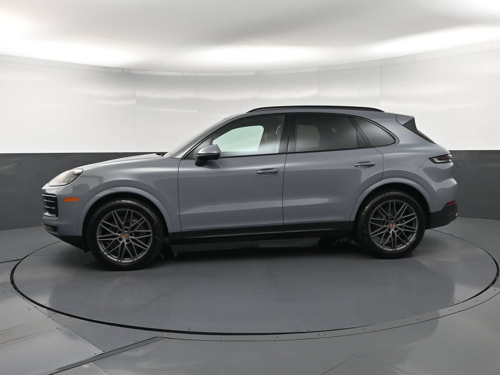 Certified 2026 Porsche Cayenne AWD/4WD image 2