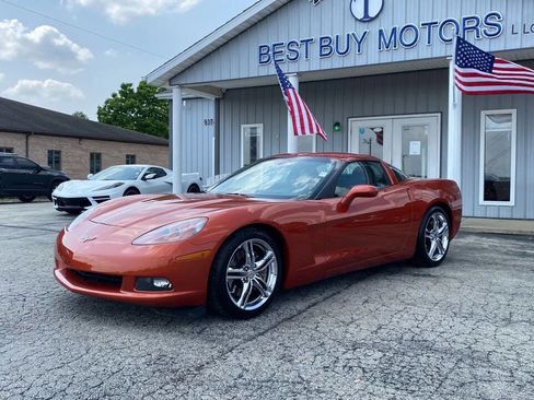 Used 2005 Chevrolet Corvette Coupe w/ Preferred Equipment Group image 2