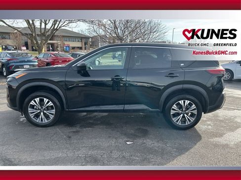 Used 2023 Nissan Rogue SV image 9