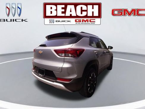 Used 2023 Chevrolet TrailBlazer LT w/ Convenience Package AWD/4WD image 3