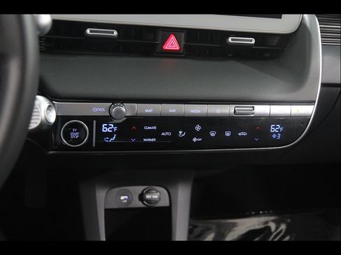 Certified 2024 Hyundai Ioniq 5 SE AWD/4WD image 15