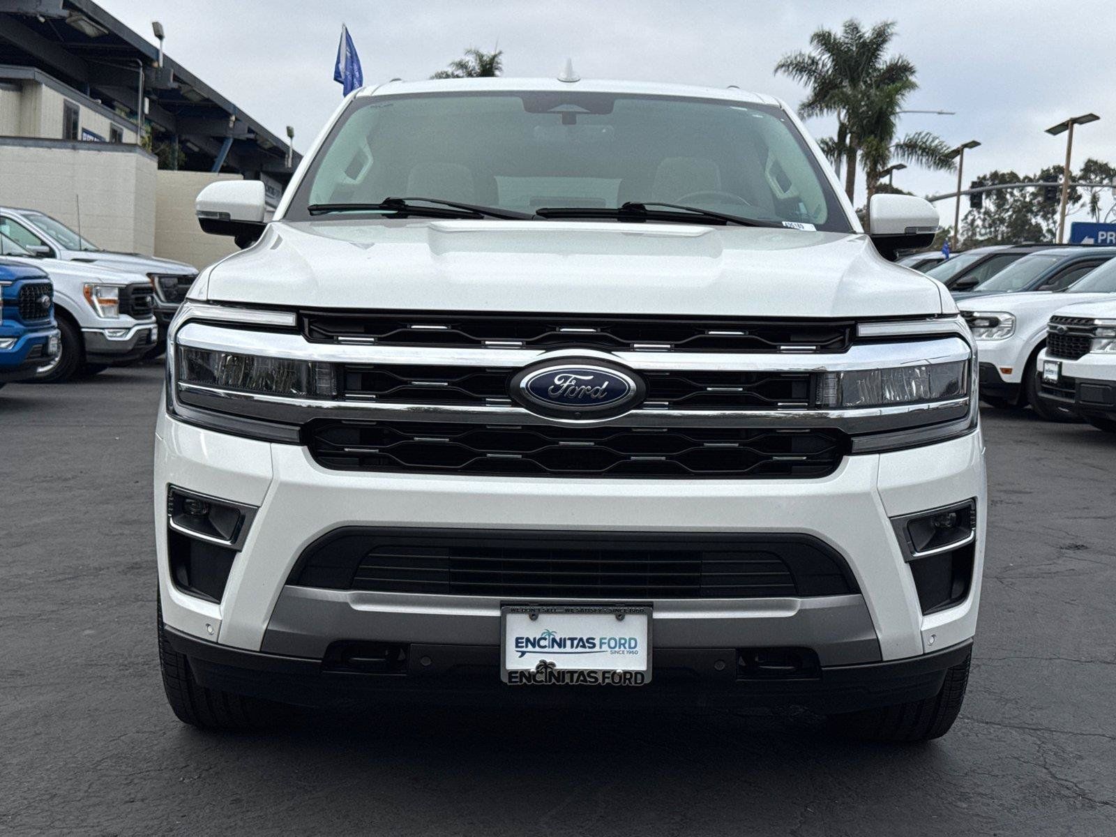 Certified 2023 Ford Expedition Max Limited AWD/4WD image 5