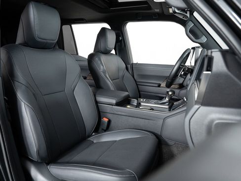 Used 2025 Lexus GX 550 image 29