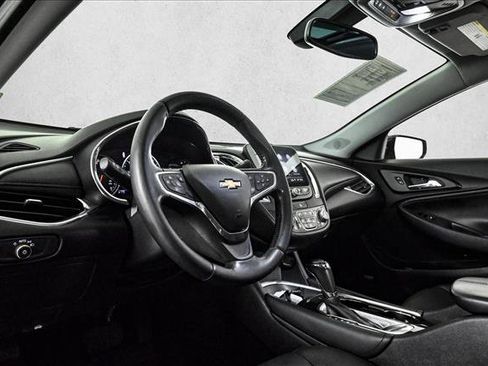 Used 2020 Chevrolet Malibu Premier image 10
