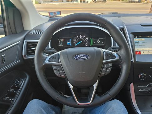Used 2018 Ford Edge SEL w/ Equipment Group 201A AWD/4WD image 6