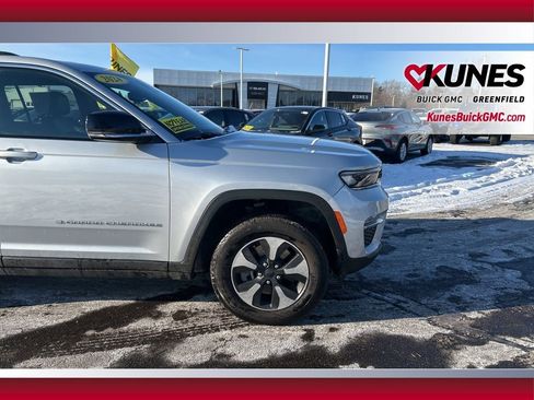 Used 2024 Jeep Grand Cherokee Limited 4xe image 14