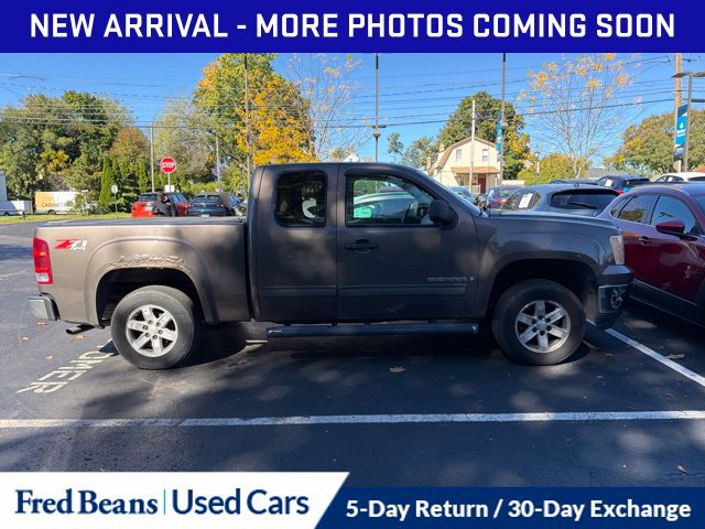 Used 2008 GMC Sierra 1500 SLE w/ Power Pack Plus AWD/4WD image 3