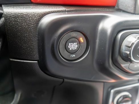 Used 2019 Jeep Wrangler Unlimited Rubicon image 25