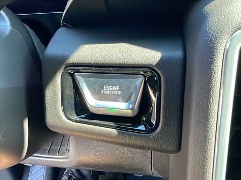 Used 2025 GMC Yukon XL Denali AWD/4WD image 22