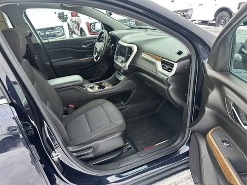 Used 2022 GMC Acadia SLE w/ Driver Convenience Package image 17