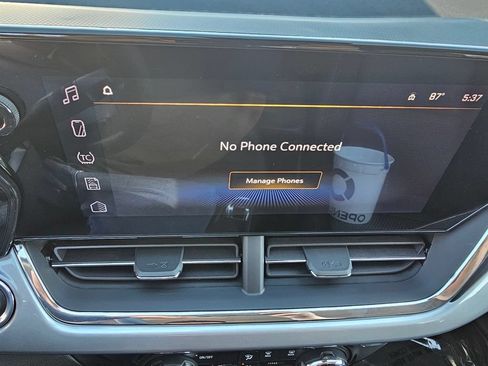 New 2026 Chevrolet Trax LT w/ Driver Confidence Package FWD image 29
