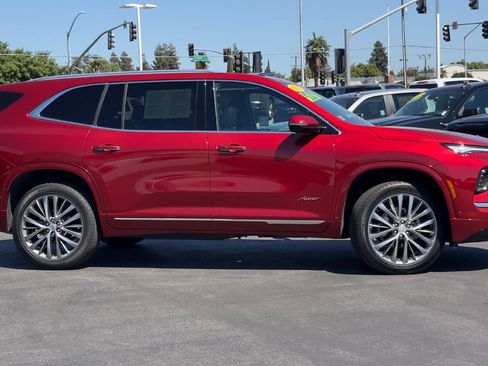 Used 2025 Buick Enclave Avenir w/ Super Cruise Package AWD/4WD image 3