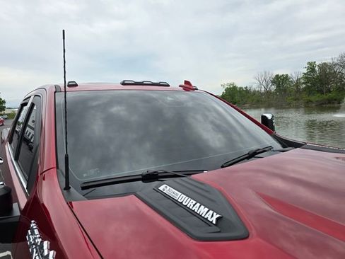Used 2024 Chevrolet Silverado 2500 High Country w/ Technology Package AWD/4WD image 19