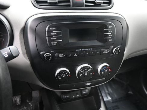 Used 2014 Kia Soul Base image 15