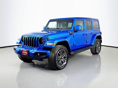 Used 2023 Jeep Wrangler Unlimited Sahara AWD/4WD image 1