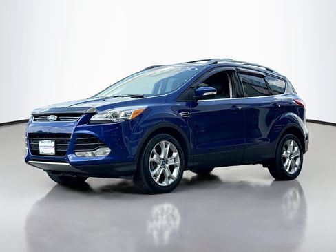 Used 2016 Ford Escape Titanium w/ Equipment Group 301A AWD/4WD image 12