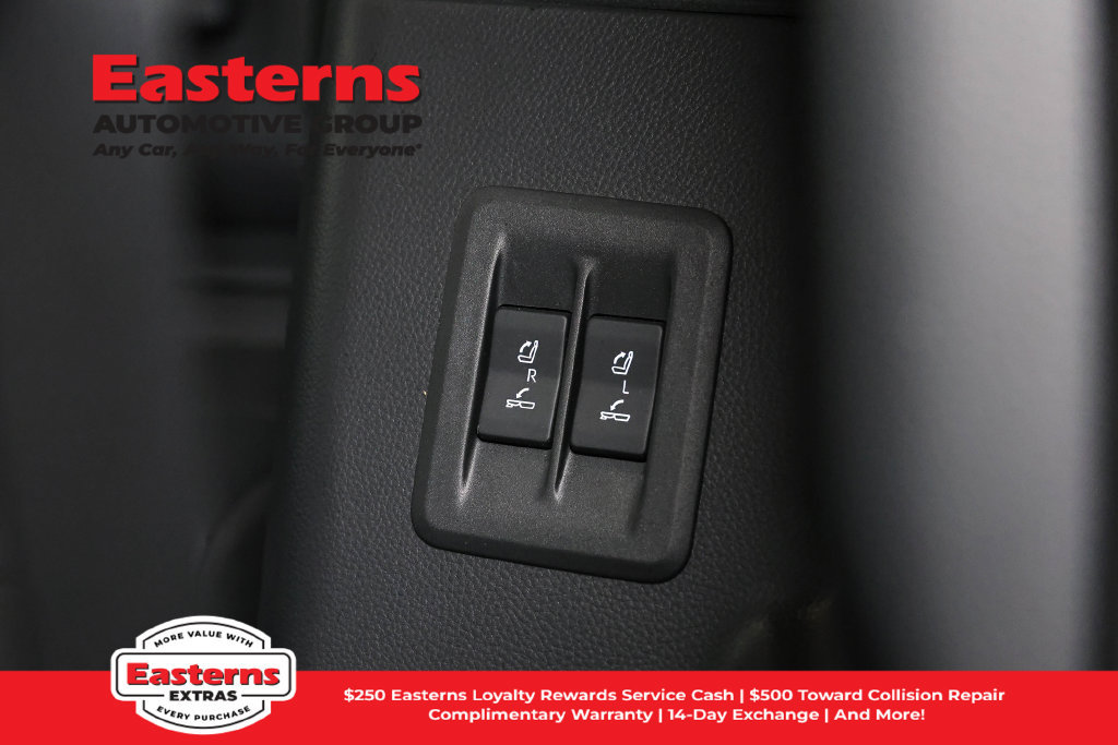 Used 2024 Lexus GX 550 w/ Cold Area Package AWD/4WD image 31