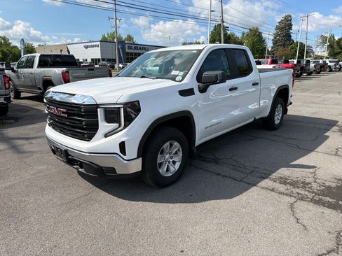 Used 2023 GMC Sierra 1500 Pro w/ Pro Value Package AWD/4WD image 11