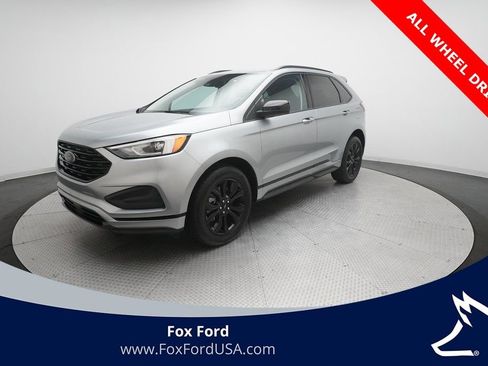 Used 2022 Ford Edge SE w/ Black Appearance Package image 1