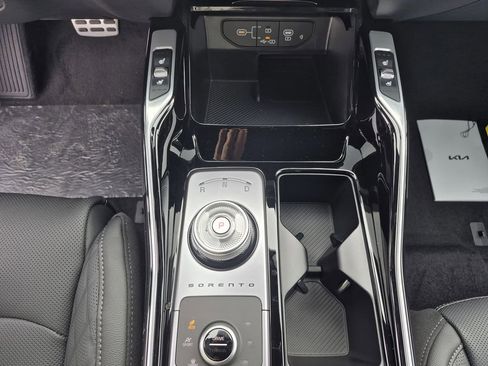 New 2026 Kia Sorento SX Prestige image 8