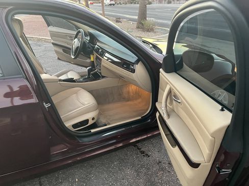 Used 2010 BMW 328i xDrive Sedan image 13