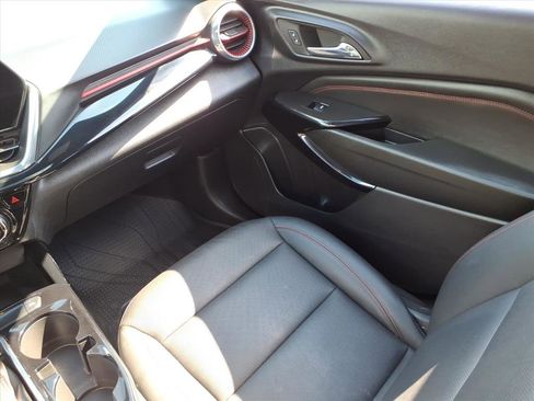 Used 2024 Chevrolet Trax RS w/ Sunroof Package image 10