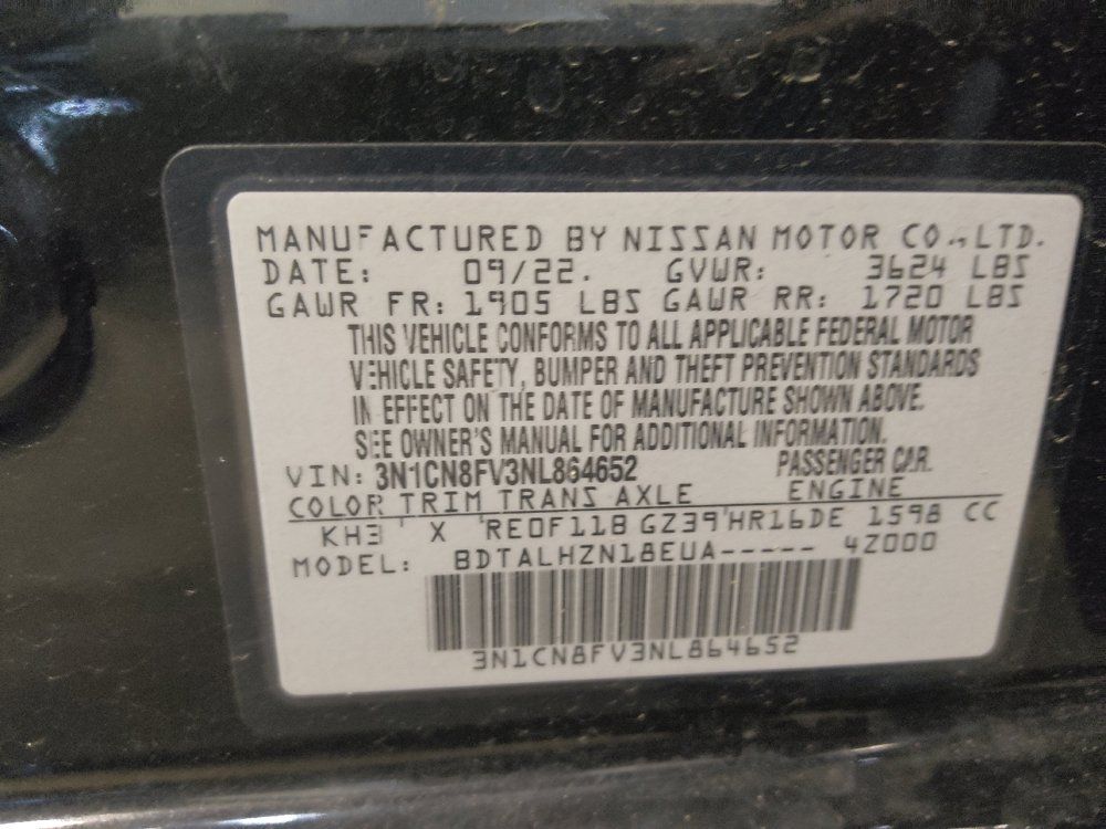 Used 2022 Nissan Versa SR FWD image 33