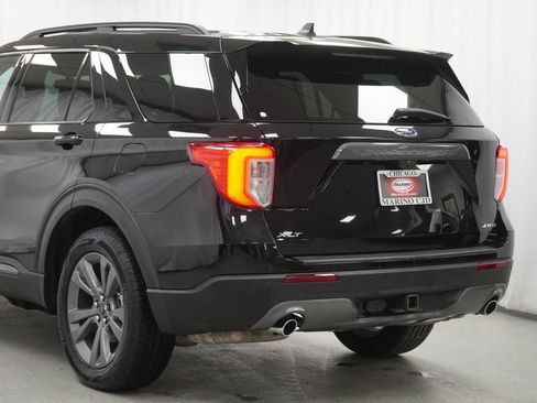 Used 2022 Ford Explorer XLT w/ Equipment Group 202A image 16