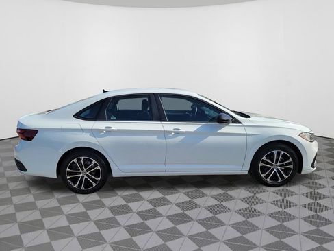 Used 2025 Volkswagen Jetta Sport FWD image 7